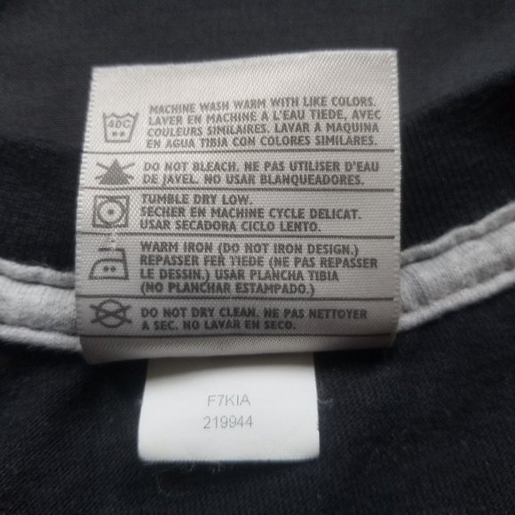 Repeating Nike Skull Tee M - Picture 8 of 8